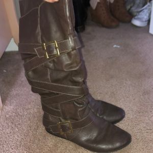 Brown boots, flats